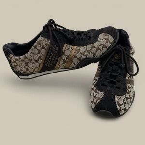 Women’s Coach original sneakers; size 6.5